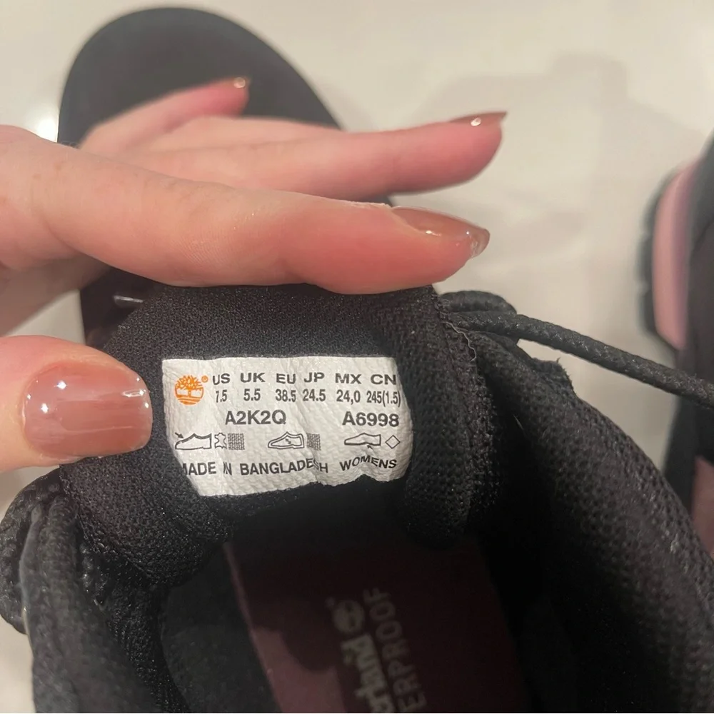 Like NEW! Timberland Women's Black and Pink Athletic Waterproof Boots - Picture 10 of 14